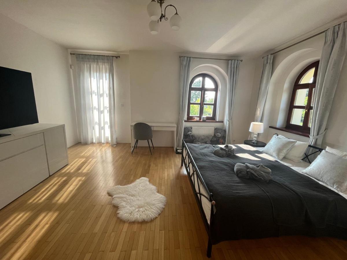 Dogs Resort And Spa Horni Bezdekov Экстерьер фото
